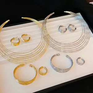 Meerlaagse IJzer Metalen Choker Ketting Oorbellen Armband Ring Westerse Mode Sieraden Voor Dames