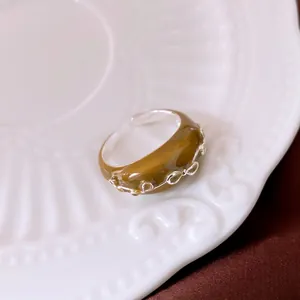 Elegante 18k vergulde open ring met olijfgroene emaille strik voor dames, vintage stijl