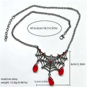 Gedetailleerd overzicht van de Halloween spinnenweb ketting met afmetingen en materiaal.