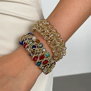 Retro Geometrisches Patchwork Glasperlen Armband Für Damen Vintage Vergoldete Eisenkette Mehrfach Facettierter Handschmuck Geschenk