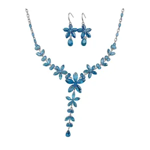 Prachtige Koperen Zirconia Bloem Waterdruppel Hanger Ketting En Oorbellen Sieradenset Voor Dames Lichte Luxe Feestaccessoires