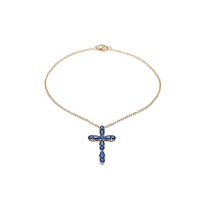 Collar con Colgante de Cruz de Cobre Chapado en Oro de 18K y Circonia para Mujer Diseño de Nicho Simple Joyería de Cadena de Clavícula