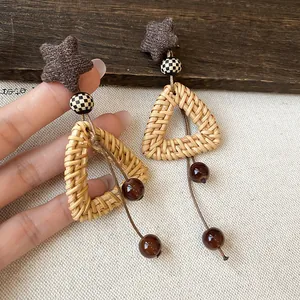 Böhmische Ethnische Strand Rattan Geflochtene Hängeohrringe Für Damen Retro Geometrisch Stern Dreieck Handgefertigt Stoff Schmuck