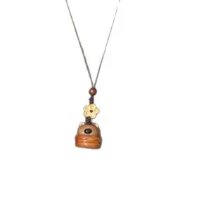 Vintage eikel hanger ketting met klein bloemetje, stijlvolle herfst sieraden voor dames