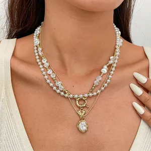 Parure de Colliers Superposés en Perles Artificielles Vintage pour Femmes Or Argent Coeur Pendentif Géométrique Fait à La Main