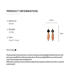 Detaillierte Produktinformationen und Größenangaben für ovale Vintage-Holzohrringe