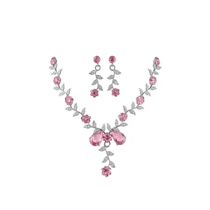 Exquis Ensemble de Bijoux en Strass Fleur Vigne Feuille Collier en Alliage Et Boucles d'Oreilles Chaîne de Clavicule de Mariée pour Femmes Bijoux de Fête de Mariage