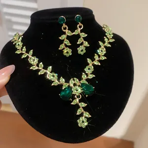 Parure de bijoux de mariage avec fleurs en strass verts collier et boucles d'oreilles