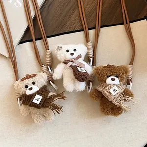 Schattige pluchen teddybeer hangketting, ideaal voor een gezellige herfst- en winterlook