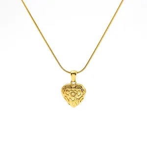 Elegante 18K vergulde hartvormige hanger ketting met vintage gegraveerde details