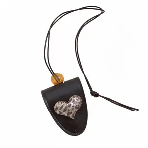 Leopardenmuster Herz Anhänger Halskette Lederschnur Brillenhalter Für Damen Retro Acrylperle Pulloverkette Mode Schmuck Accessoire