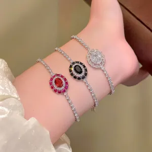 Franse Lichte Luxe Zirconia Ovaal Hanger Armband Voor Vrouwen Elegante Verstelbare Koperen Armband Met Strass Accenten Mode Sieraden Cadeau