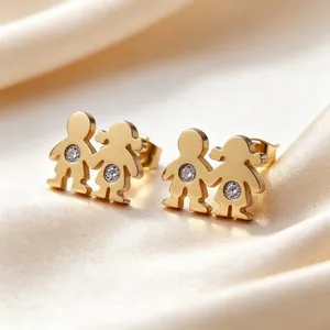 Boucles d'Oreilles Puces en Acier Titane Style Découpage de Papier Avec Strass Or Argent Garçon Fille se Tenant la Main Bijoux