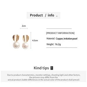 Produktspezifikationen für elegante Perlen- und goldene geometrische Metallohrringe.