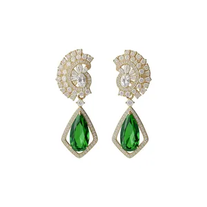 Orecchini a Bottone con Pendente a Goccia d'Acqua in Zirconia Verde Smeraldo Stile Corte Vintage per Donna Gioielli per Feste