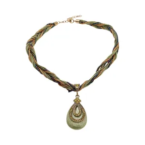 Collier Pendentif Goutte d'Eau en Cristal de Verre Strass Alliage Vintage Bohème pour Femmes Bijoux Chaîne de Clavicule Style Ethnique