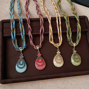 Colliers bohèmes en perles de cristal avec pendentifs en strass goutte d'eau