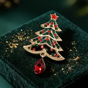 Christmas Tree Brooch Pin Cute Alloy Rhinestone Festive Breastpin Metal Badge Holiday Jewelry Decor Gift For Party Family Unisex
