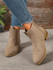 Elegant khaki suede Chelsea boots with square mid heel for women in vintage style