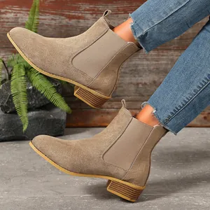 Retro British style suede Chelsea boots with square mid heel for women