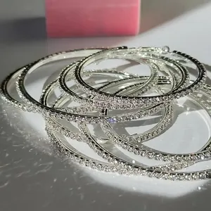 Boucles d'Oreilles Créoles en Strass Brillants de Luxe pour Femmes Mode Occidentale Boucles d'Oreilles Cercle en Alliage Créatif avec Tige en Acier Inoxydable