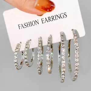 Lot de 3 paires de créoles étincelantes en strass de tailles petite, moyenne et grande
