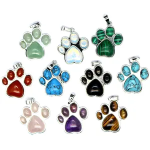 Varios colgantes de huella de perro en piedra natural como amatista y cuarzo para collares
