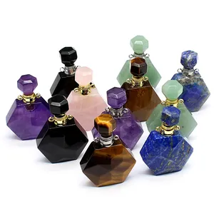 Collection de pendentifs flacons de parfum en pierre naturelle avec coupes hexagonales