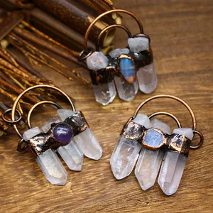 Vintage handgefertigte Anhänger mit natürlichen Kristallspitzen und Kupfer-Finish