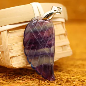 Pendentif Aile en Cristalle de Fluorite Naturelle Ethnique Sculpté à la Main Pendentif Seul en Pierre Plume pour Femme