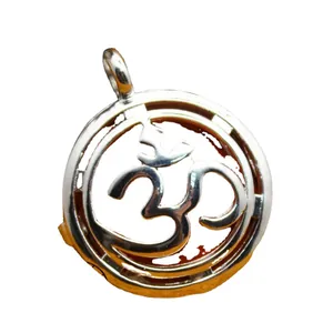 Collana con ciondolo in cristallo con simbolo Om argento per yoga e meditazione