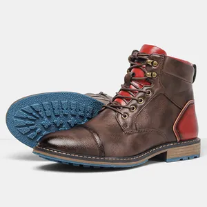 Vue détaillée de bottines Martin vintage en cuir pour hommes avec semelles bleues