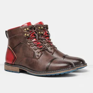 Vue détaillée des bottes de travail vintage marron pour hommes avec accents rouges