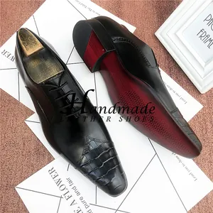 Chaussures en Cuir Business Formelles pour Hommes Cuir Vachette Gaufrage Crocodile Bout Pointu Style Britannique Richelieu Semelle Rouge
