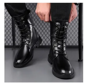 Botas de combate de cuero negro para hombre, diseño de caña alta con cordones