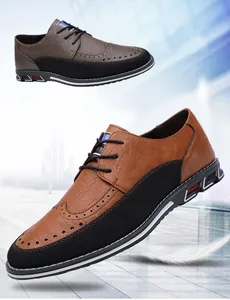 Dettaglio laterale scarpe brogue casual business da uomo taglie forti con suole antiscivolo