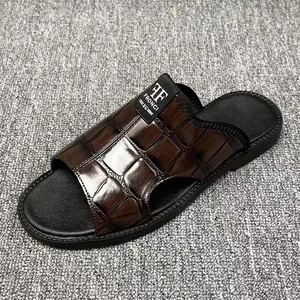 Men's Casual Crocodile Pattern Slides Non-Slip Microfiber Leather Summer Beach Sandals Large Size Slides Outdoor Sandals