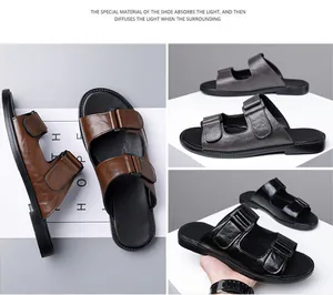 Detailansicht der Retro-Flachsandalen für Herren in Braun, Grau und Schwarz