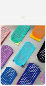 Professionele yoga Pilates sokken in diverse kleuren met antislip siliconen dots