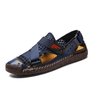 Atmungsaktive marineblaue Mesh-Herren-Sandalen für draußen mit brauner Gummisohle