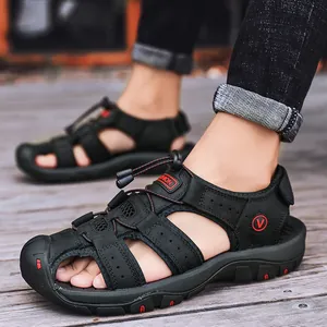 Breathable men's outdoor beach sandals with protective toe and drawstring laces