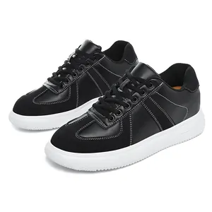 Klassische schwarz-weiße Gat Trainer Sneaker mit 6 cm hohen, dicken weißen Sohlen