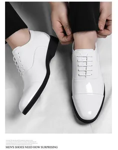 Klassische weiße Lackleder-Oxford-Schuhe für Herren mit eleganter Schnürung