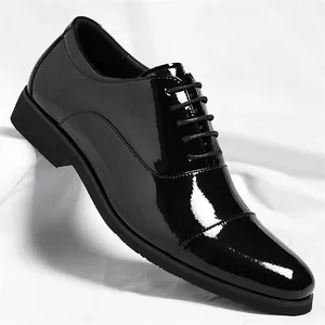 Klassische Herren Business Oxford Schuhe Britischer Stil Formelle Kunstleder Halbschuhe Lackoptik Schnürschuhe Hochzeitsschuhe Herren