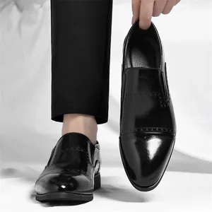 Classic men's black formal leather business shoes for wedding, office and gala wear