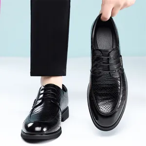 Classic black men's hollowed business dress shoes with vintage hand-grain texture