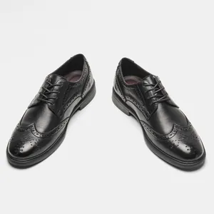 Elegant black genuine leather Brogue Derby shoes for men with classic wingtip carving