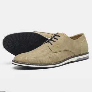 Détails des chaussures de ville décontractées pour hommes avec semelle antidérapante.