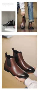 Detailopname van heren Chelsea boots van vintage leer met een kleurverloop op de neus.