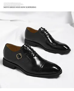 Detailansicht der schwarzen Herren-Business-Lederschuhe mit Schnalle und Brogue-Muster